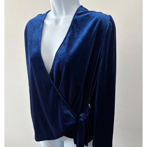 New York & Company Top XXL NWT Velvet Wrap Bishop Sleeve Tie Waist Quiet Luxury - Picture 3 of 11